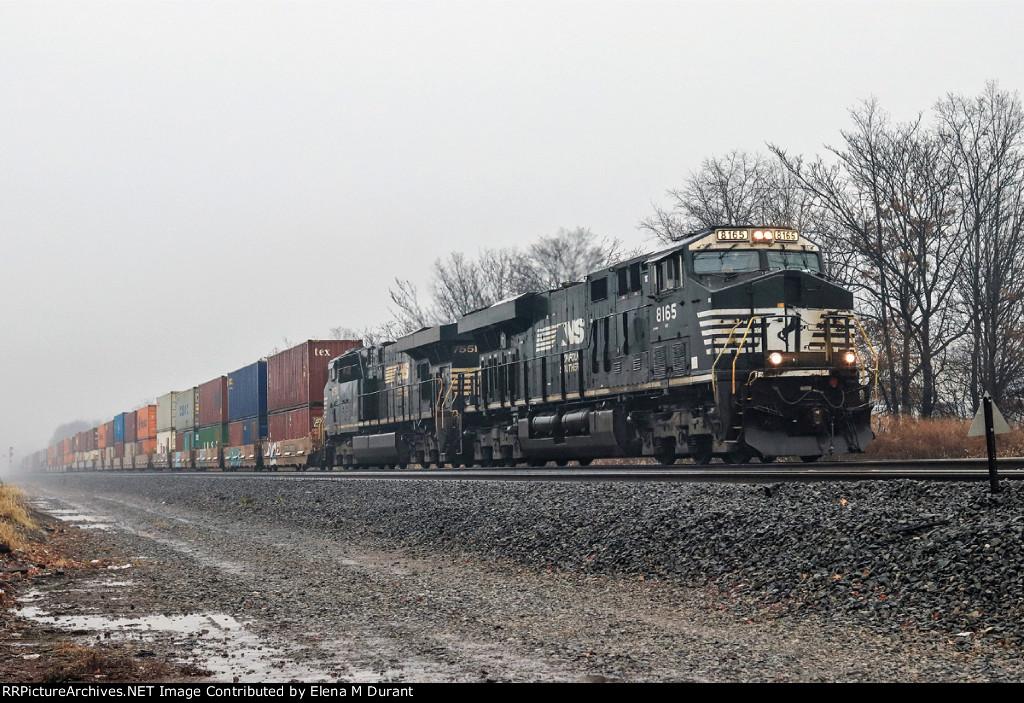 NS 8165 on 21W